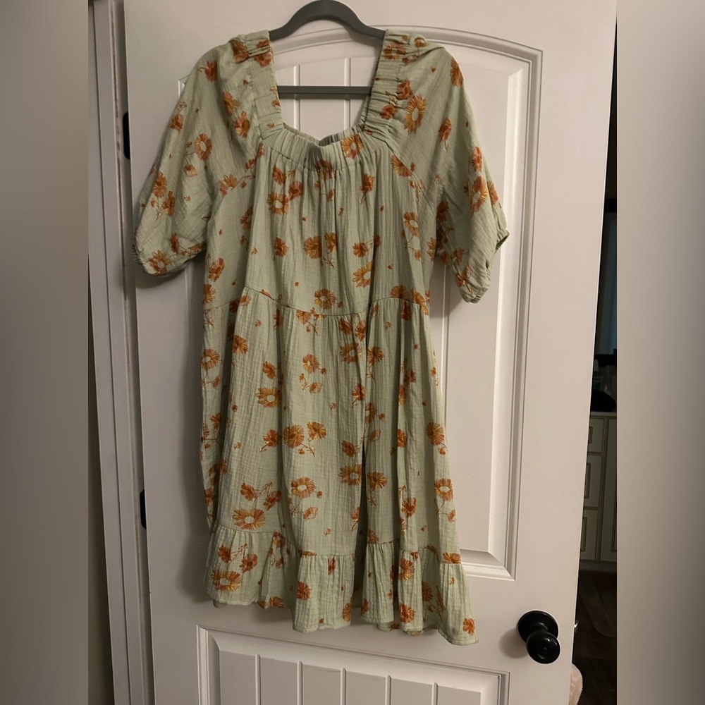 Wonderly Green Floral Midi Dress